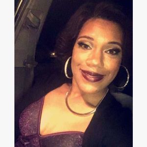 Meet your Posher, Shelly